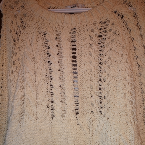 Zara Knitted Crop Sweater - Picture 2 of 6